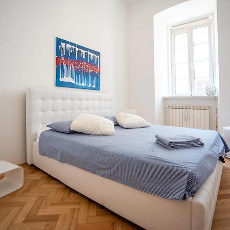 Art & History - New - Modern Classic Apartment Triest Exterior foto